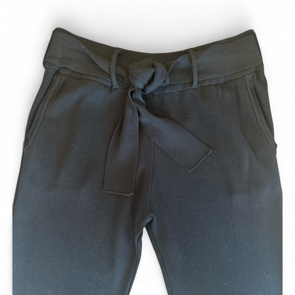 ZARA Women’s Black Heavy Knit Joggers
Size S - Picture 3 of 9